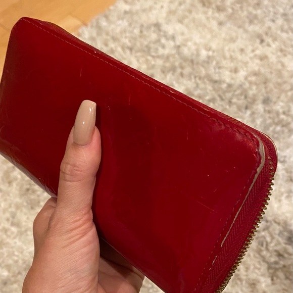 Authentic Louis Vuitton wallet great shape $750 - Picture 7 of 11
